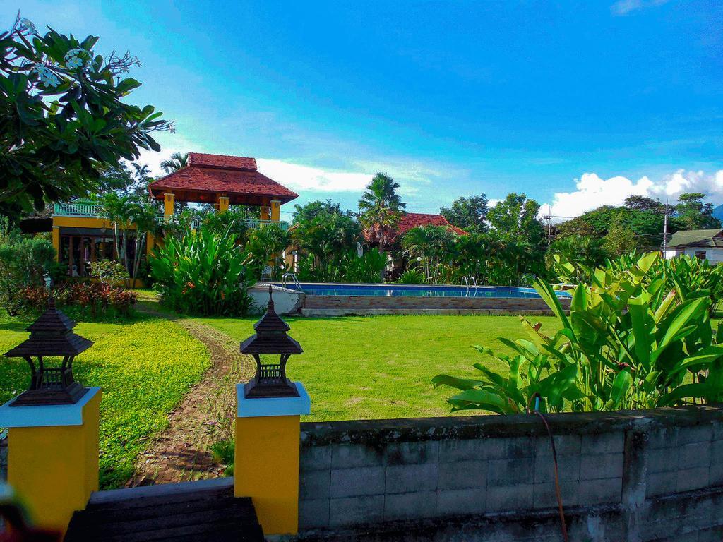 Palm Spa Village Resort Mae Rim Exterior photo