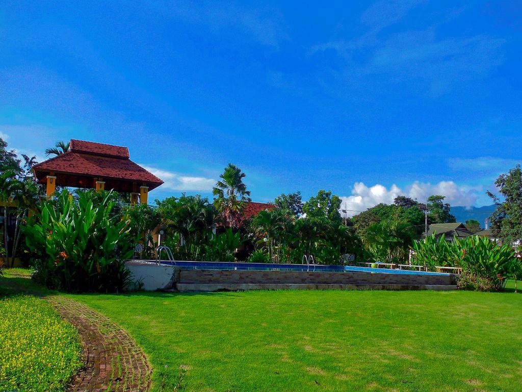 Palm Spa Village Resort Mae Rim Exterior photo