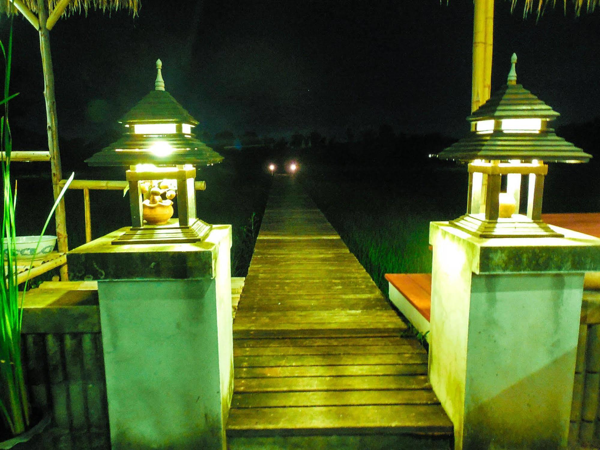Palm Spa Village Resort Mae Rim Exterior photo