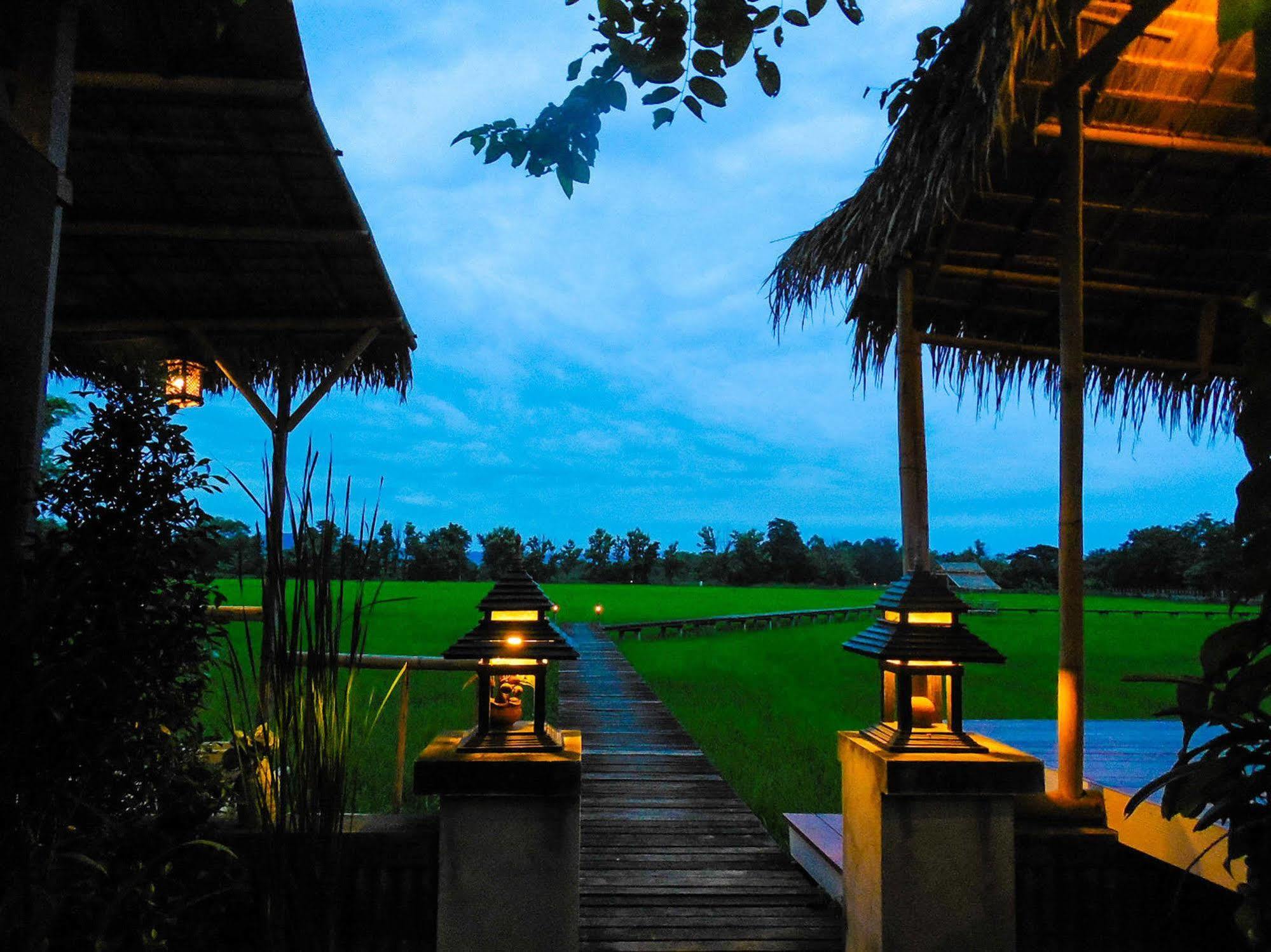 Palm Spa Village Resort Mae Rim Exterior photo